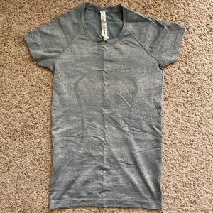 Lululemon swiftly tech shirt sleeve shirt